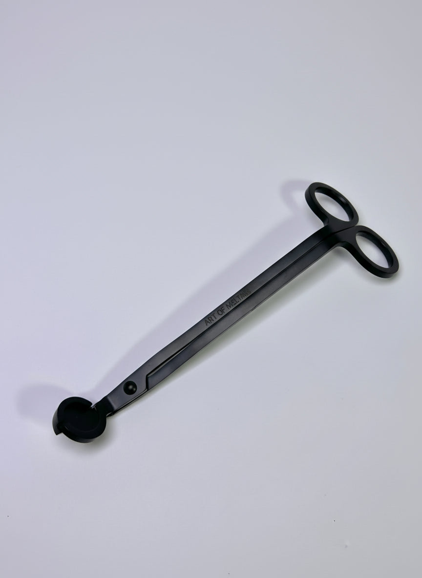 Черна ножица за подрязване на фитил на ароматни свещи