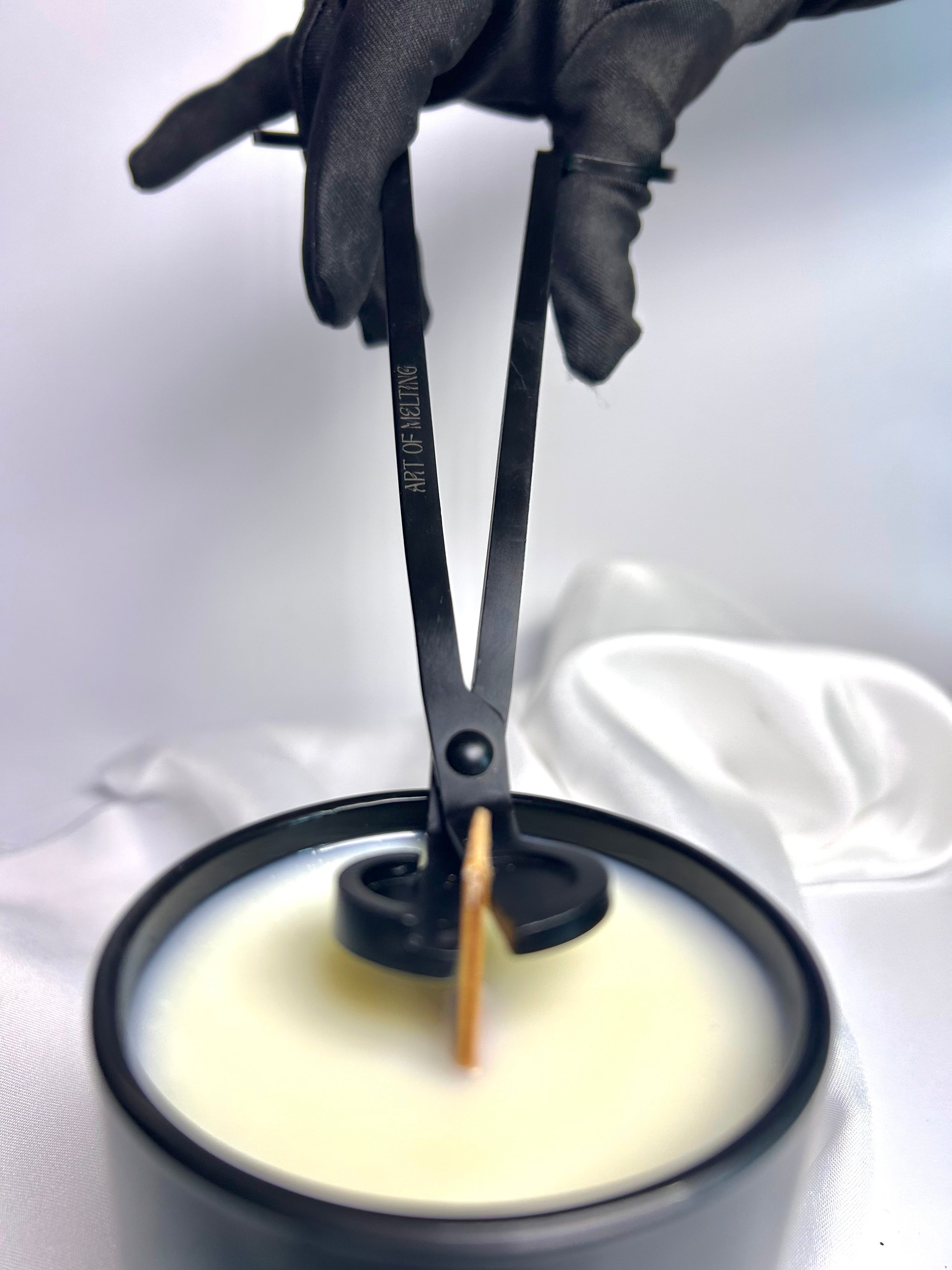 Луксозна ножица за подрязване на фитил за свещи гравирана черна