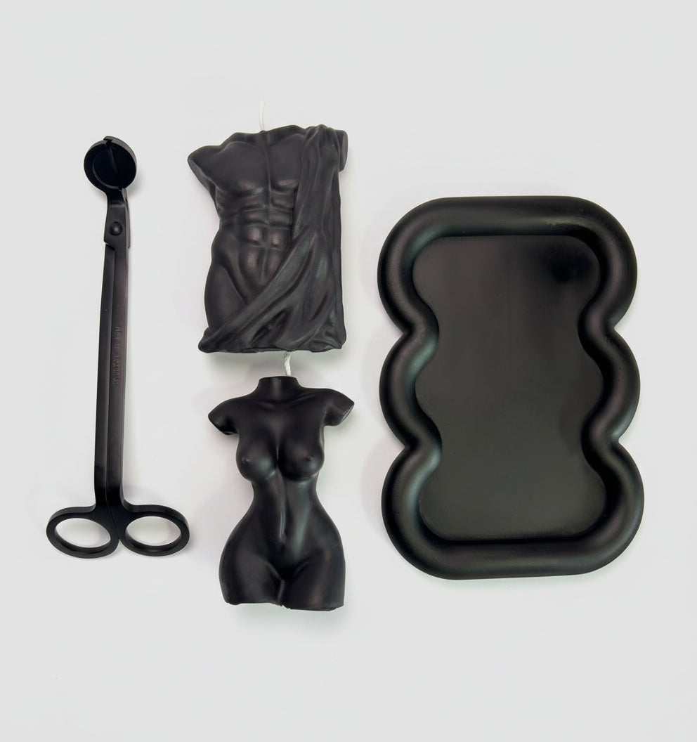 Луксозен комплект от парфюмни соеви свещи и ножица